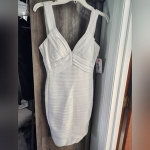 Bodycon white dress